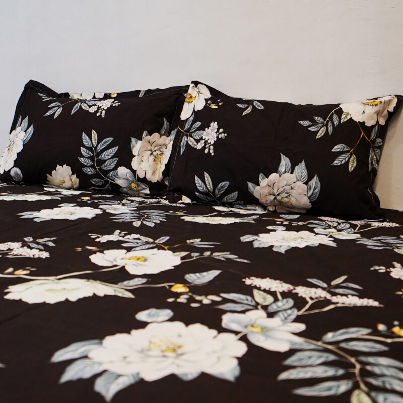 Cotton Floral Print Double Bedsheet with 2 Pillow Covers - Image 3